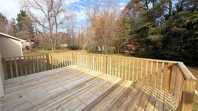 8313 Knight Village Circle, Stokesdale, NC 27357