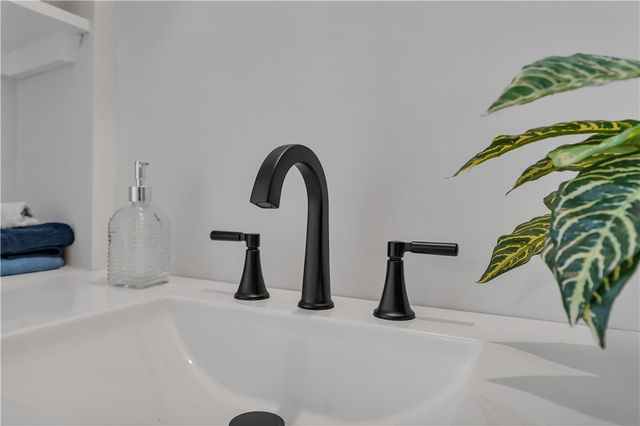 10 Booth Avenue, East Providence, RI 02915