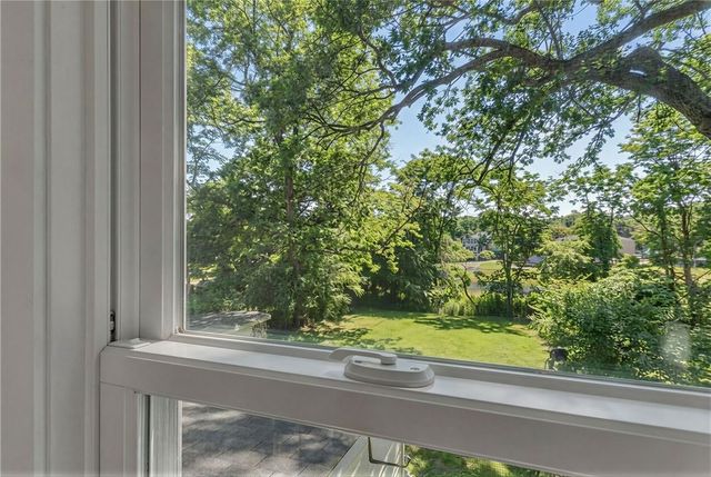 10 Booth Avenue, East Providence, RI 02915