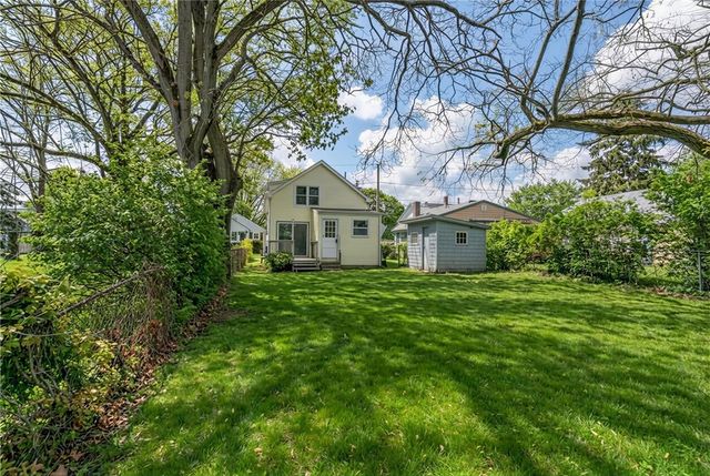 10 Booth Avenue, East Providence, RI 02915