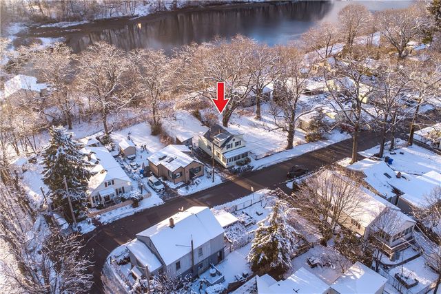 10 Booth Avenue, East Providence, RI 02915