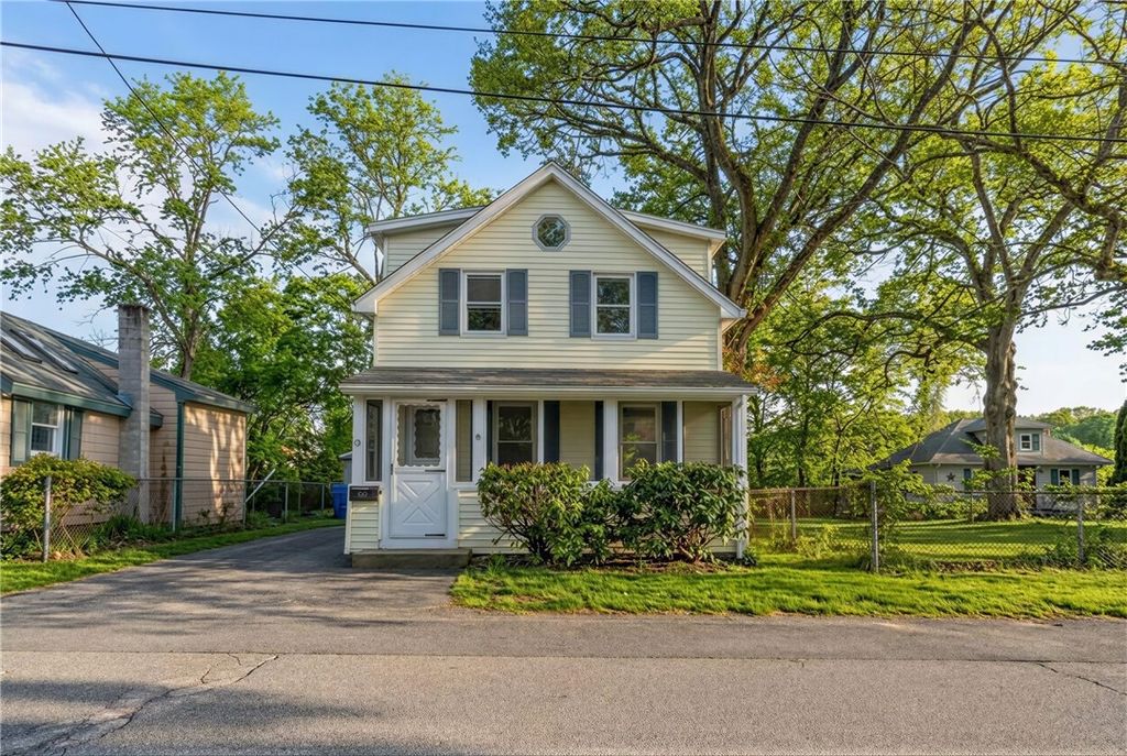 10 Booth Avenue, East Providence, RI 02915