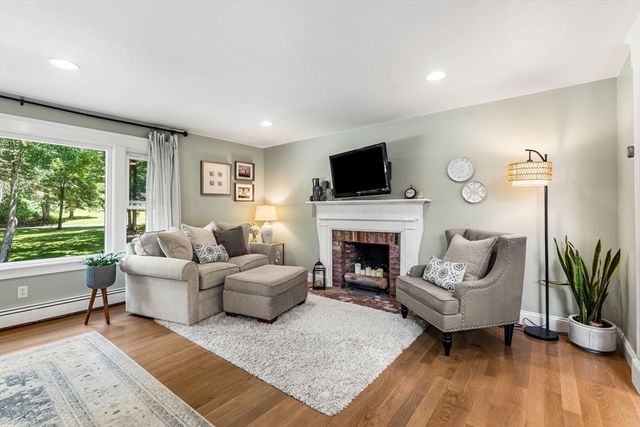 18 Kimball Ave, Wenham, MA 01984