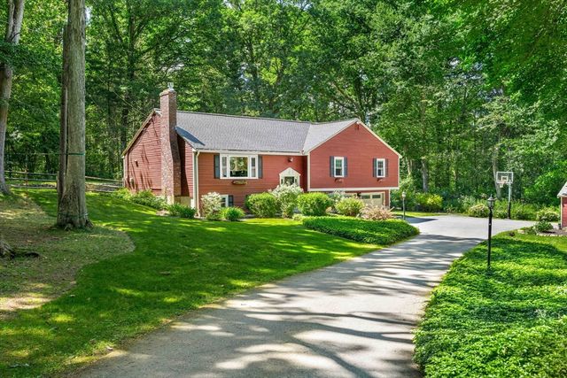 18 Kimball Ave, Wenham, MA 01984