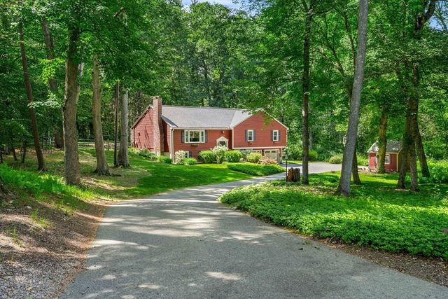 18 Kimball Ave, Wenham, MA 01984