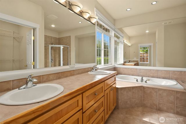 8310 214th Place SW, Edmonds, WA 98026
