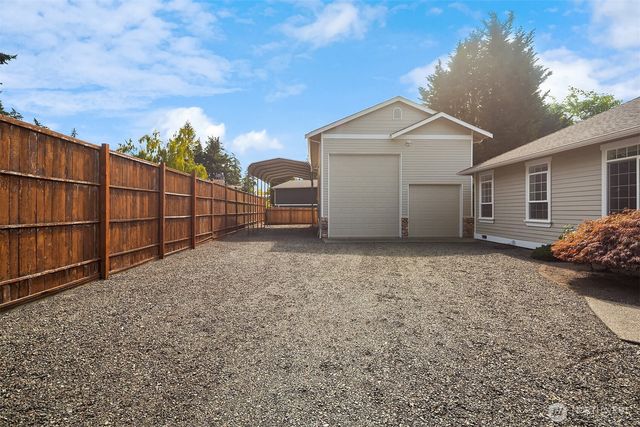 8310 214th Place SW, Edmonds, WA 98026