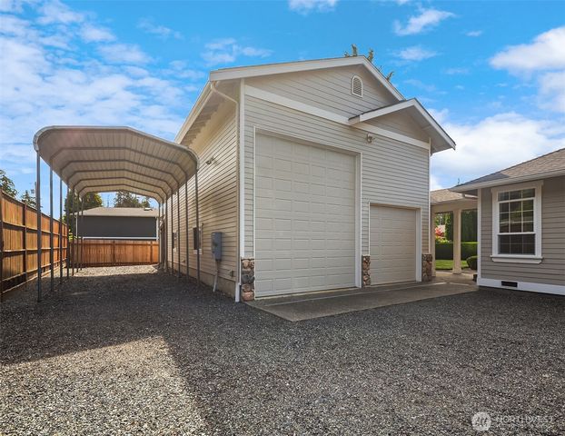 8310 214th Place SW, Edmonds, WA 98026