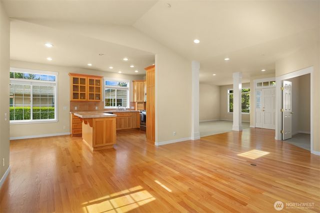 8310 214th Place SW, Edmonds, WA 98026