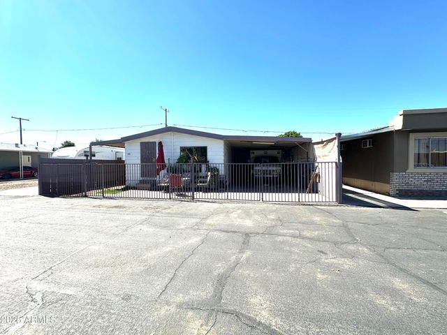 5002 W BETHANY HOME Road 104, Glendale, AZ 85301