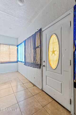 209 N Seville Drive, El Paso, TX 79905