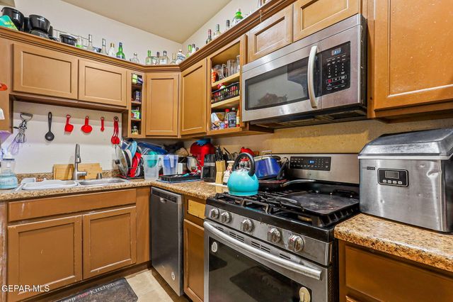 209 N Seville Drive, El Paso, TX 79905