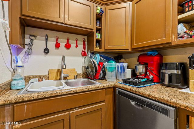 209 N Seville Drive, El Paso, TX 79905