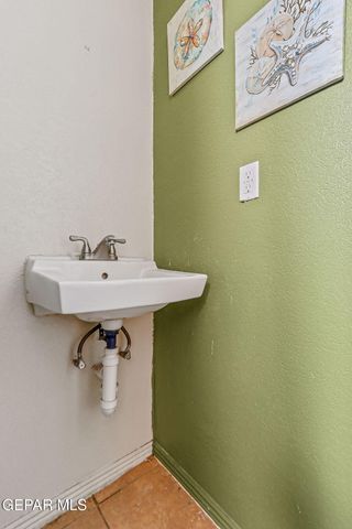 209 N Seville Drive, El Paso, TX 79905