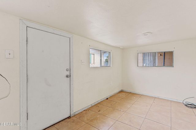 209 N Seville Drive, El Paso, TX 79905