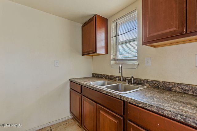 209 N Seville Drive, El Paso, TX 79905