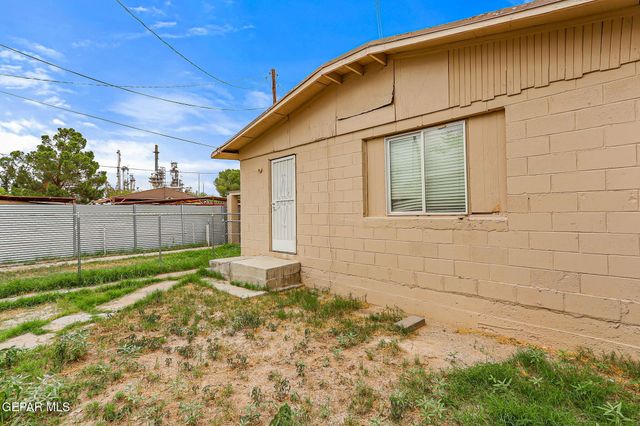 209 N Seville Drive, El Paso, TX 79905