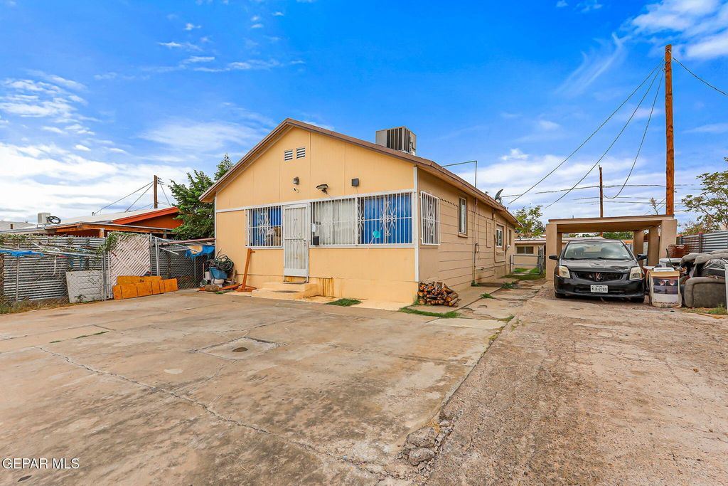 209 N Seville Drive, El Paso, TX 79905