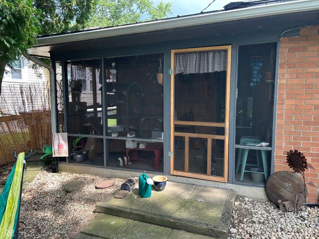 2411 Sheffield Avenue, Anderson, IN 46011