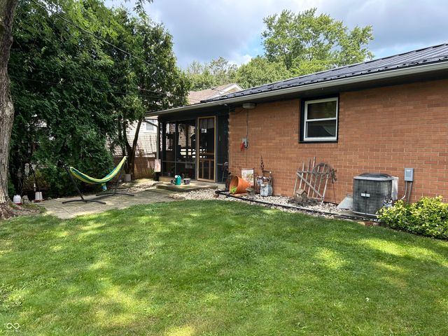2411 Sheffield Avenue, Anderson, IN 46011