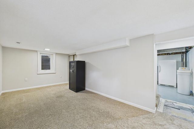 714 109th Avenue NW, Coon Rapids, MN 55448