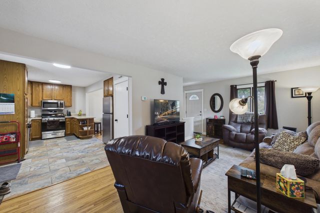 714 109th Avenue NW, Coon Rapids, MN 55448