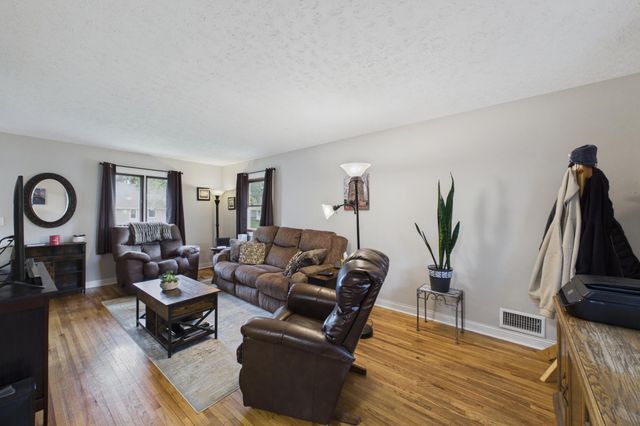 714 109th Avenue NW, Coon Rapids, MN 55448
