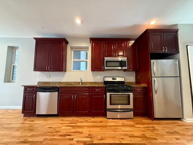 3219 S Lituanica Avenue 1F, Chicago, IL 60608