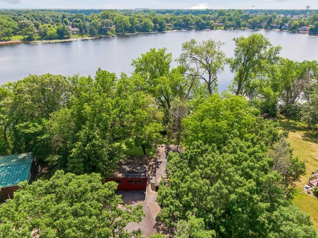 40 E Golden Lake Road, Circle Pines, MN 55014