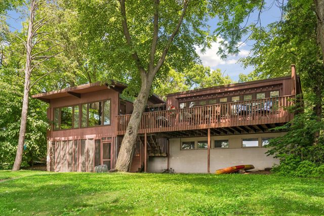 40 E Golden Lake Road, Circle Pines, MN 55014