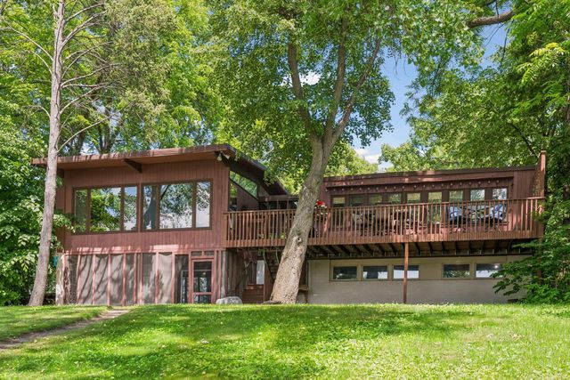 40 E Golden Lake Road, Circle Pines, MN 55014