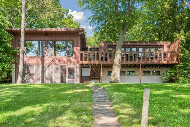 40 E Golden Lake Road, Circle Pines, MN 55014