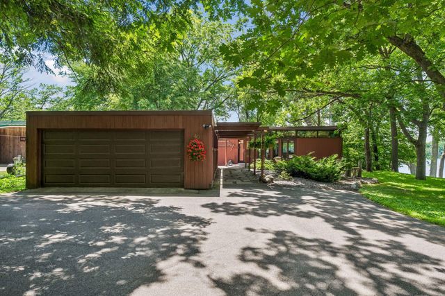 40 E Golden Lake Road, Circle Pines, MN 55014