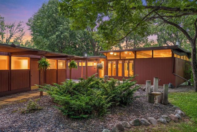 40 E Golden Lake Road, Circle Pines, MN 55014