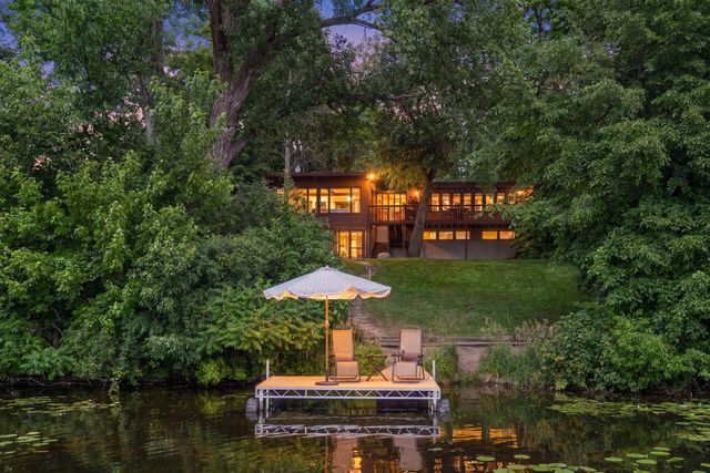 40 E Golden Lake Road, Circle Pines, MN 55014