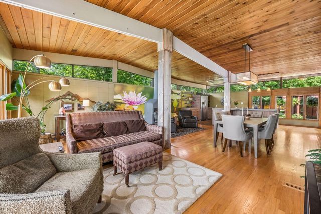 40 E Golden Lake Road, Circle Pines, MN 55014