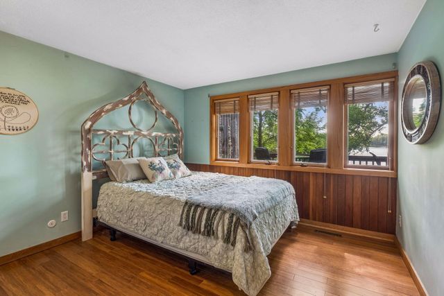 40 E Golden Lake Road, Circle Pines, MN 55014