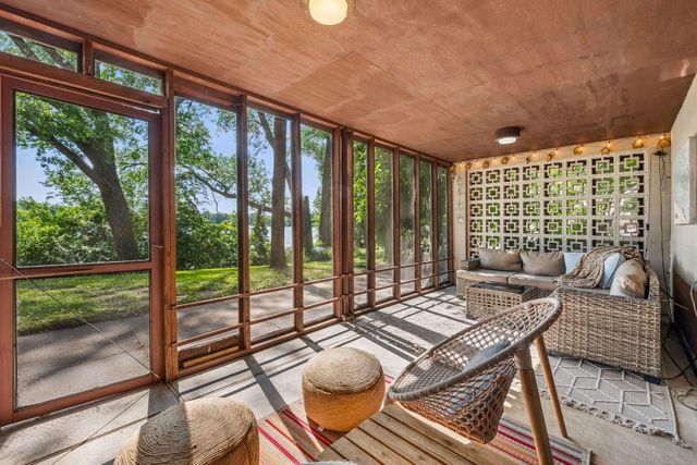 40 E Golden Lake Road, Circle Pines, MN 55014