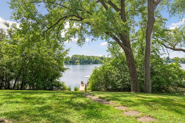 40 E Golden Lake Road, Circle Pines, MN 55014