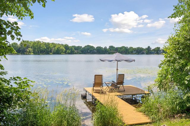 40 E Golden Lake Road, Circle Pines, MN 55014