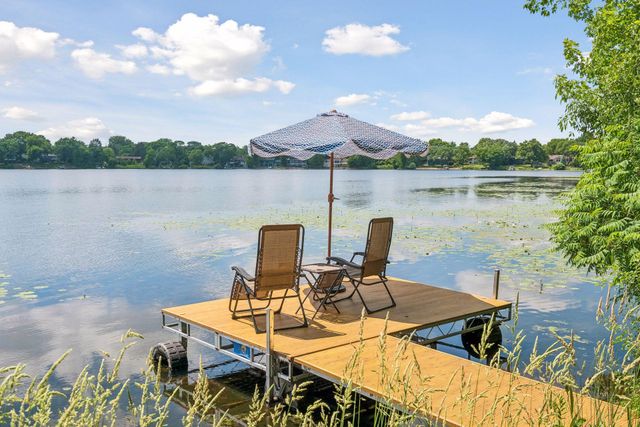40 E Golden Lake Road, Circle Pines, MN 55014