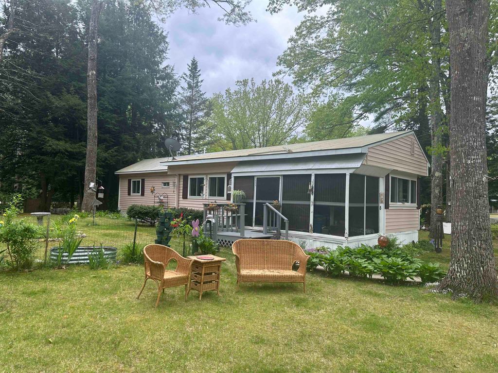 8 Lance Lane, Epsom, NH 03234