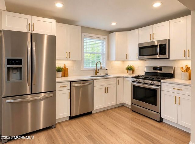 233 Arkansas Avenue, Toms River, NJ 08753