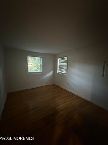 233 Arkansas Avenue, Toms River, NJ 08753