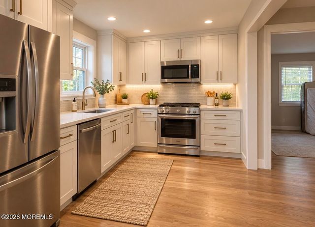 233 Arkansas Avenue, Toms River, NJ 08753