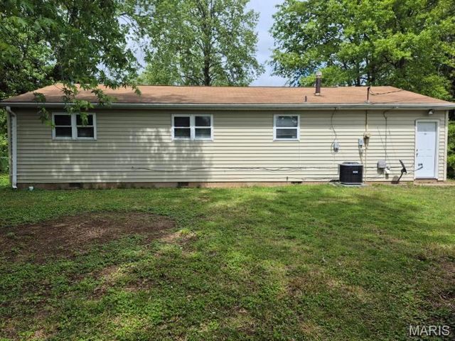 6208 Leo Drive, Belleville, IL 62223