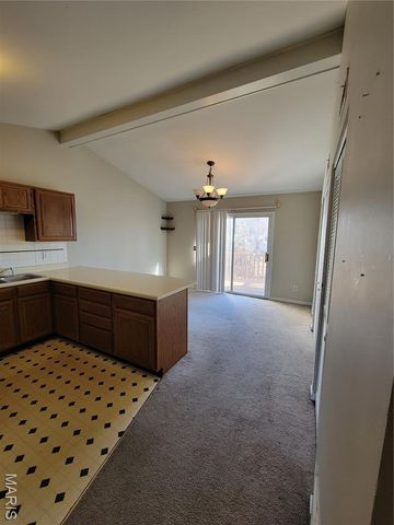 1428 Surrey Lane D, St Peters, MO 63304