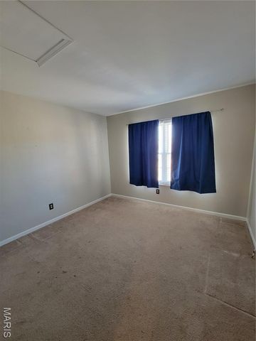 1428 Surrey Lane D, St Peters, MO 63304