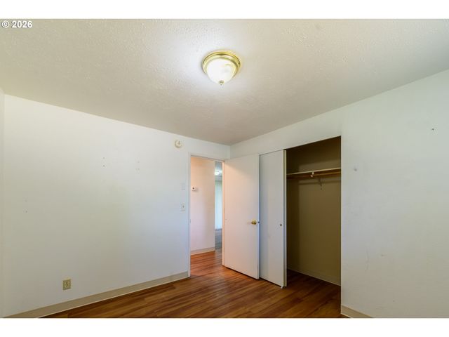 165 E ROSEWOOD Ave, Eugene, OR 97404