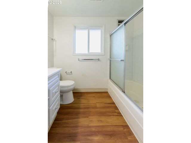 165 E ROSEWOOD Ave, Eugene, OR 97404